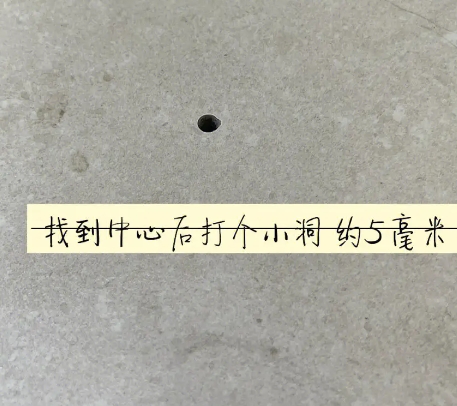 南宫瓷砖空鼓维修公司专业解答在瓷砖铺贴过程中，如果砂料搅拌不均匀，将会带来以下问题